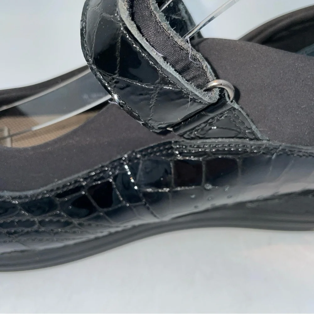 DREW Black Patent‎ Croc-Embossed Mary Jane Flat